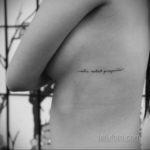 тату на ребрах женские 18.11.2019 №034 -rib tattoos for women- tatufoto.com