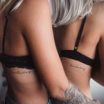 тату на ребрах женские 18.11.2019 №039 -rib tattoos for women- tatufoto.com