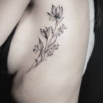 тату на ребрах женские 18.11.2019 №081 -rib tattoos for women- tatufoto.com