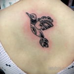 тату на спине женские 18.11.2019 №067 -women back tattoos- tatufoto.com