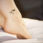 тату на щиколотке женские 18.11.2019 №061 -ankle tattoos for women- tatufoto.com