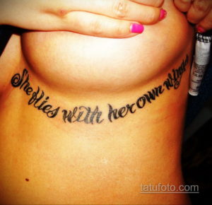 тату под грудью женские 18.11.2019 №049 -tattoo under the breast women- tatufoto.com