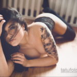 фото красивая девушка с тату 24.11.2019 №099 -beautiful girl with a tattoo- tatufoto.com