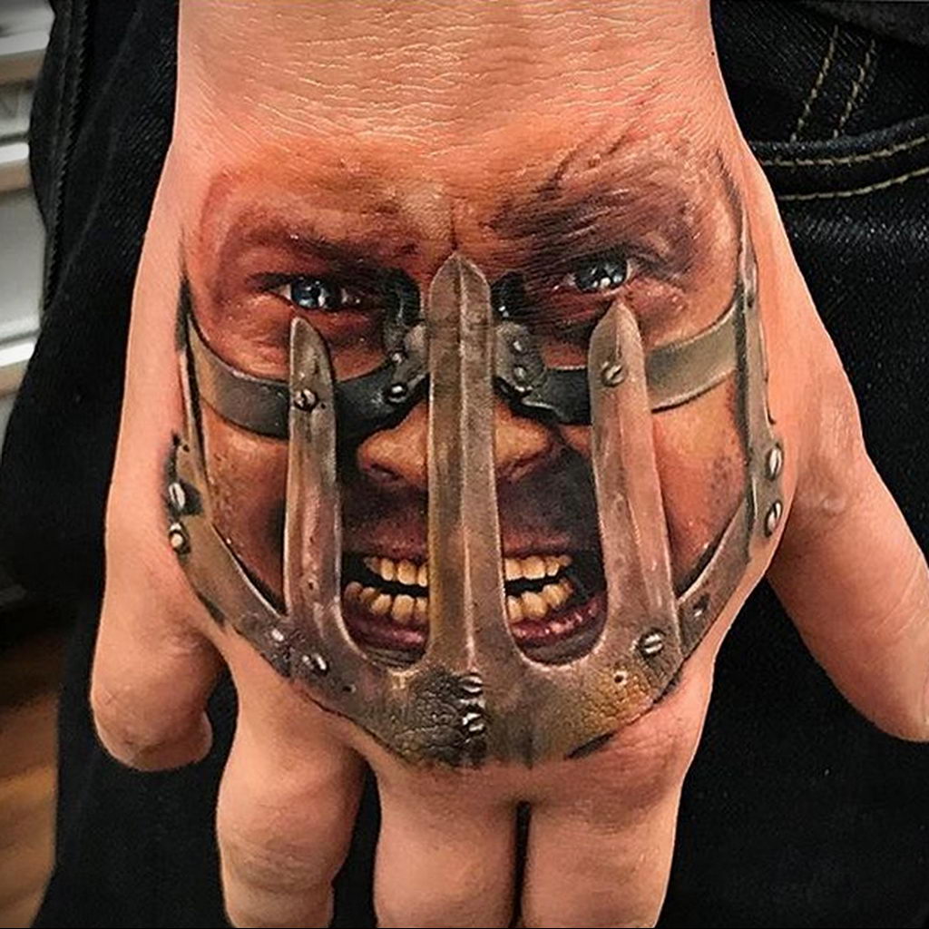 stencilstuff и фото татуировки на тему фильма – Mad Max 1