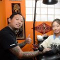Двенадцатилетний тату-мастер из Сингапура - фото
