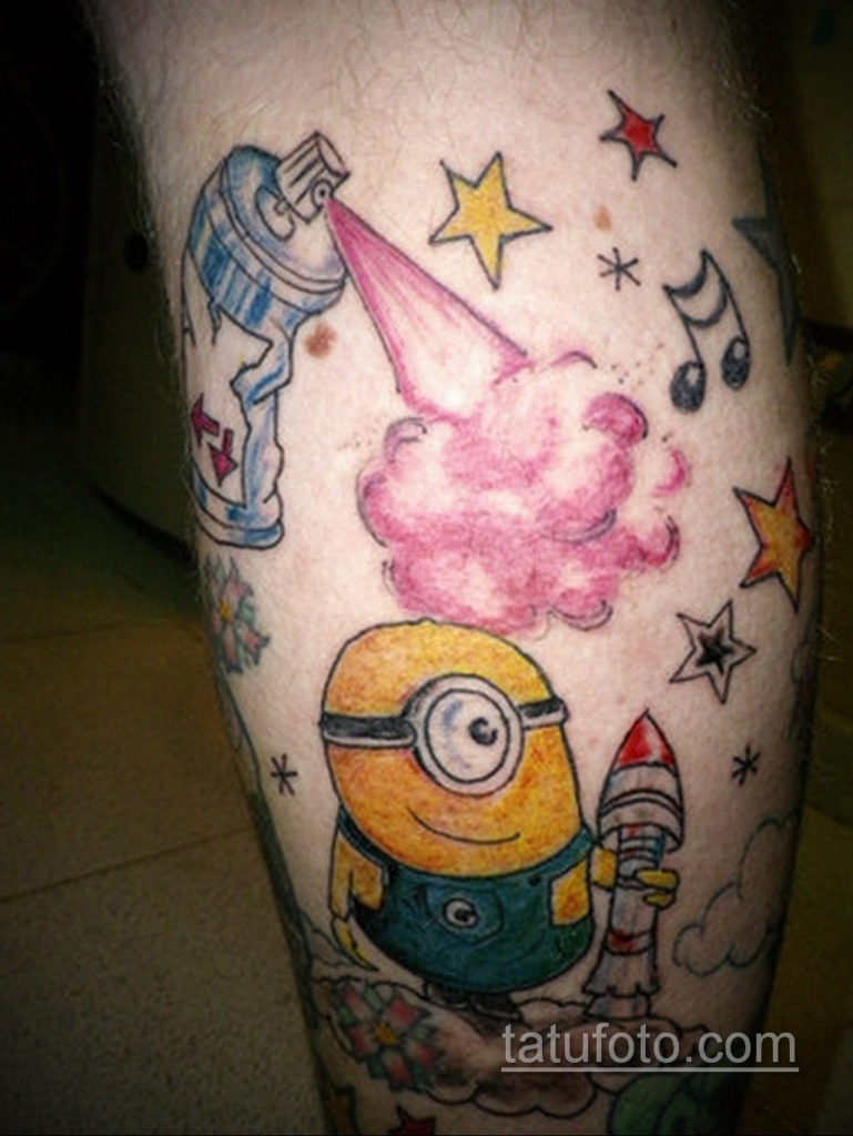 Фото Тату Миньон из мультика 12.12.2019 №037 -Tattoo Minion from the cart- tatufoto.com