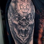 на фото татуировка в стиле Хоррор 12.12.2019 №231 -horror tattoo- tatufoto.com