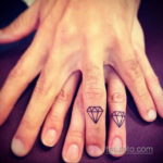 тату диамант на пальце 02.12.2019 №002 -diamond finger tattoo- tatufoto.com