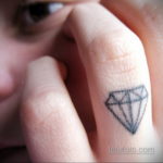 тату диамант на пальце 02.12.2019 №005 -diamond finger tattoo- tatufoto.com