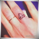 тату диамант на пальце 02.12.2019 №017 -diamond finger tattoo- tatufoto.com