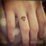 тату диамант на пальце 02.12.2019 №036 -diamond finger tattoo- tatufoto.com