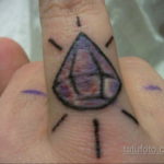 тату диамант на пальце 02.12.2019 №050 -diamond finger tattoo- tatufoto.com