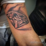 тату диамант на руке 02.12.2019 №002 -diamond tattoo on the arm- tatufoto.com