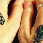 тату диамант на руке 02.12.2019 №057 -diamond tattoo on the arm- tatufoto.com