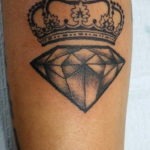 тату диамант с короной 02.12.2019 №003 -diamond tattoo with crown- tatufoto.com
