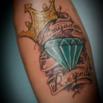 тату диамант с короной 02.12.2019 №013 -diamond tattoo with crown- tatufoto.com