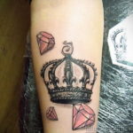 тату диамант с короной 02.12.2019 №020 -diamond tattoo with crown- tatufoto.com