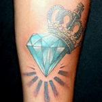 тату диамант с короной 02.12.2019 №028 -diamond tattoo with crown- tatufoto.com