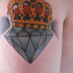 тату диамант с короной 02.12.2019 №053 -diamond tattoo with crown- tatufoto.com