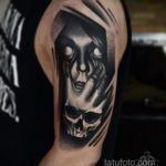 тату на плече хоррор 12.12.2019 №007 -horror shoulder tattoo- tatufoto.com