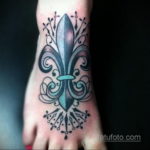 фото рисунка тату с геральдической лилией 14.12.2019 №026 -heraldic lily- tatufoto.com