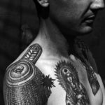 фото тату эполет на плече (погон) 10.12.2019 №001 -tattoo epaulettes- tatufoto.com