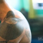 фото тату эполет на плече (погон) 10.12.2019 №035 -tattoo epaulettes- tatufoto.com