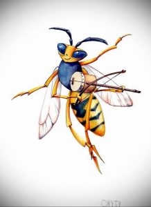Фото тату осы, играющей на скрипке и барабане. Яркий и забавный рисунок в акварельном стиле, идеально подойдет для любителей музыки и юмора.