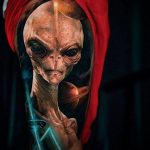 Реалистичная тату на всю руку с инопланетянином с тиле реализм – tatufoto.com