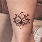 крутая женская татуировки 21.01.2020 №135 -cool female tattoos- tatufoto.com