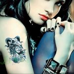 крутая женская татуировки 21.01.2020 №455 -cool female tattoos- tatufoto.com