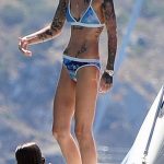 тату у девушки в купальнике 21.01.2020 №013 -tattoo in a girl in a swimsuit- tatufoto.com