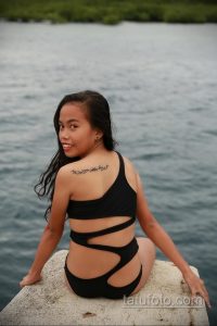 тату у девушки в купальнике 21.01.2020 №068 -tattoo in a girl in a swimsuit- tatufoto.com