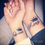 фото тату корона на запястье 02.01.2020 №004 -crown tattoo on the wrist- tatufoto.com