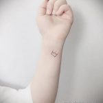 фото тату корона на запястье 02.01.2020 №020 -crown tattoo on the wrist- tatufoto.com