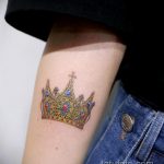 фото тату корона на запястье 02.01.2020 №028 -crown tattoo- tatufoto.com