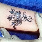 фото тату корона на запястье 02.01.2020 №032 -crown tattoo- tatufoto.com