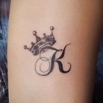 фото тату корона на запястье 02.01.2020 №033 -crown tattoo- tatufoto.com