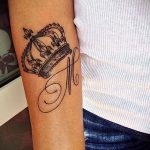 фото тату корона на запястье 02.01.2020 №051 -crown tattoo- tatufoto.com