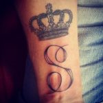 фото тату корона на запястье 02.01.2020 №060 -crown tattoo- tatufoto.com