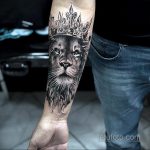фото тату корона на запястье для мужчин 02.01.2020 №1007 -crown tattoo- tatufoto.com