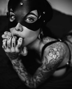 Indacosuicide – фото красивой девушки с татуировками для tatufoto.com от 23 февраля 2020 года 10