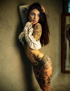 Indacosuicide – фото красивой девушки с татуировками для tatufoto.com от 23 февраля 2020 года 6