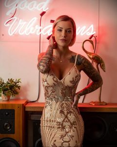 lolobe4 – фото красивой девушки с татуировками для tatufoto.com от 23 февраля 2020 года 26