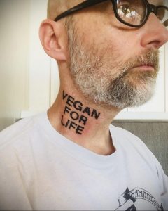 Новая веганская татуировка музыканта Moby (Моби) - фото 1