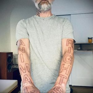 Новая веганская татуировка музыканта Moby (Моби) - фото 2