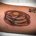 Фото татуировки с блинами к масленнице 24.02.2020 №020 -pancake tattoo- tatufoto.com