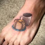 Фото татуировки с блинами к масленнице 24.02.2020 №047 -pancake tattoo- tatufoto.com