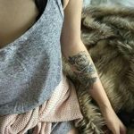 пример тату роза для девушки 04.02.2020 №001 -rose tattoo for girl- tatufoto.com