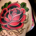 тату красная роза для девушки 04.02.2020 №037 -rose tattoo for girl- tatufoto.com